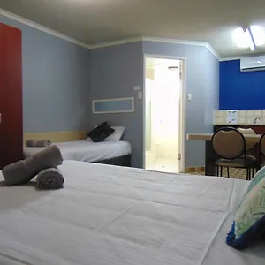 *** Motel Court Motor Australia