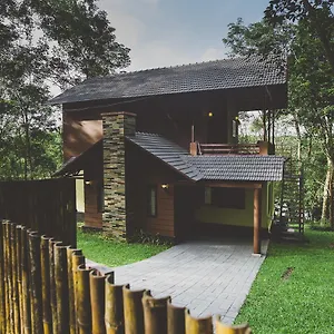 ** Resort Riverine Springs India
